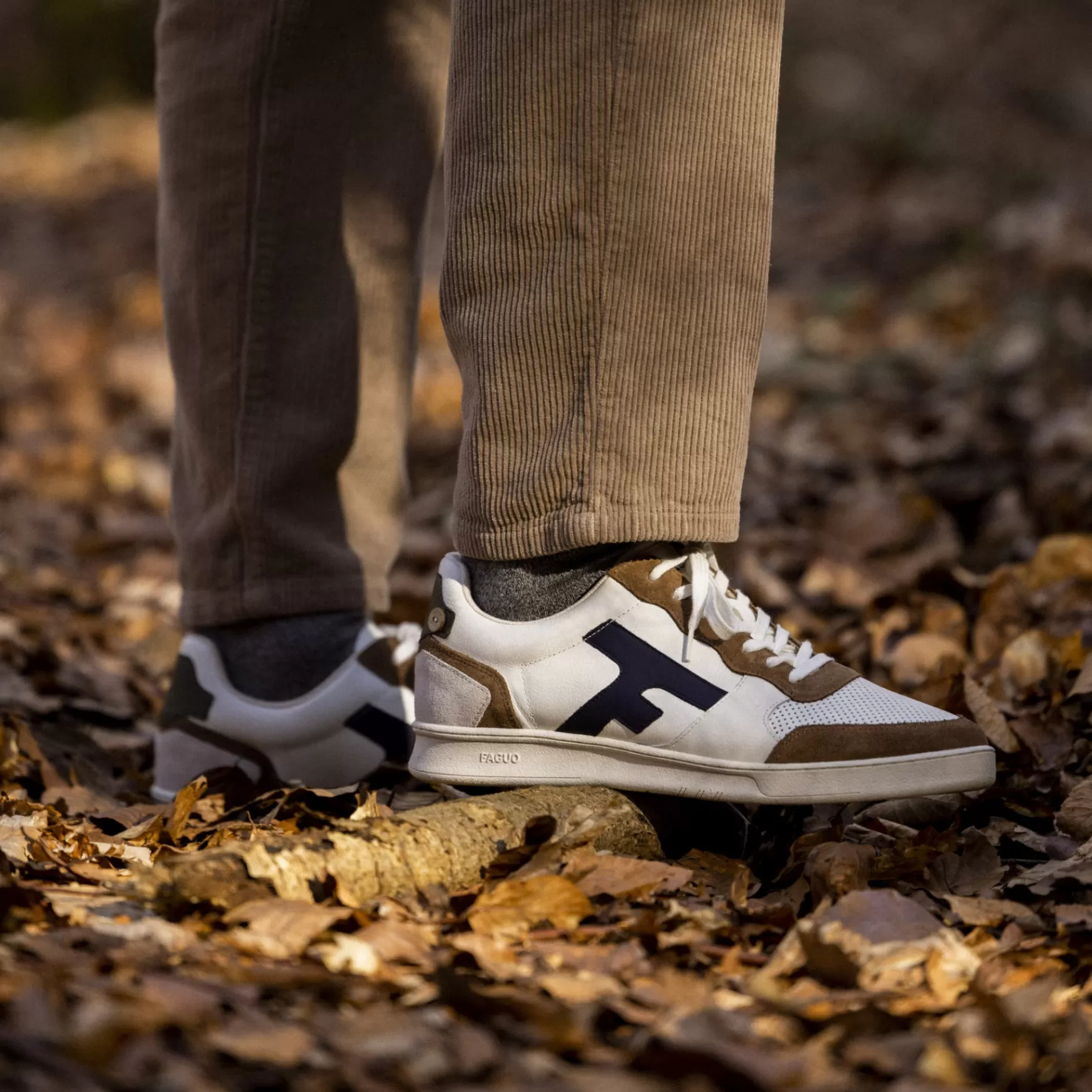 Mens - Schoenen^FAGUO Ecru, Bruine En Marineblauwe Manden