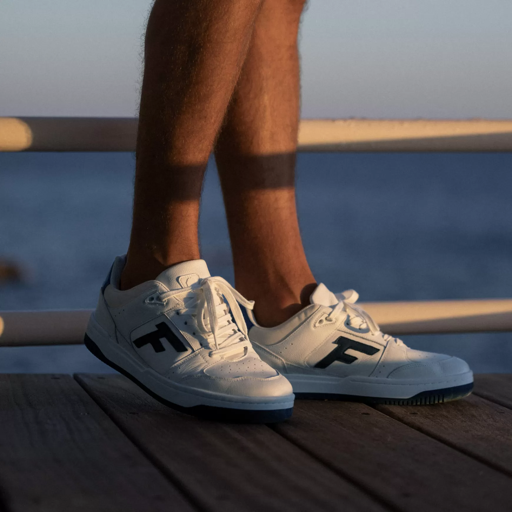 Mens - Schoenen^FAGUO Witte En Marineblauwe Manden